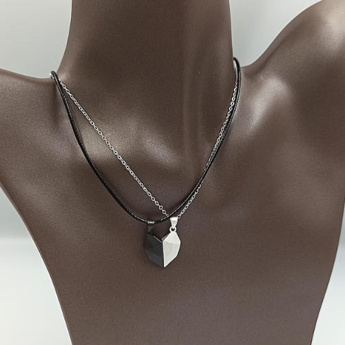 Buy Double Heart Diamond Layered Necklace Set Online | ORRA